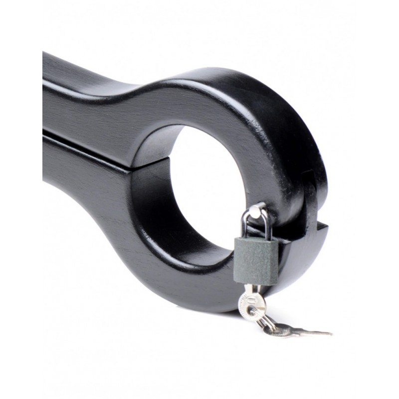 Rimba - Humbler ball and wrist lock