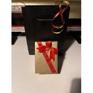 Emballage soigné avec sac kraft Noir